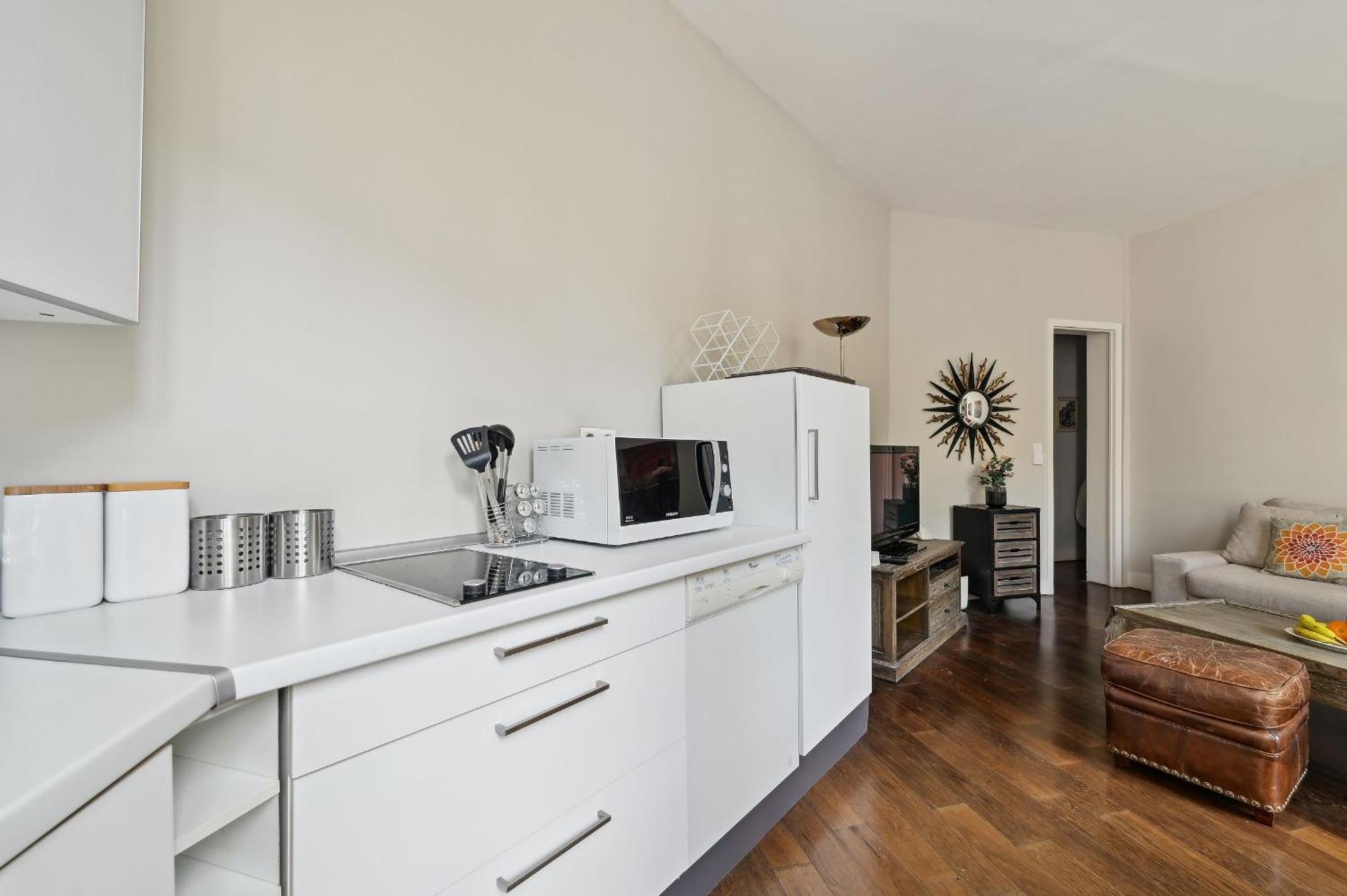 Champs-Elysees & Arc De Triomphe - Cityapartmentstay París Exterior foto